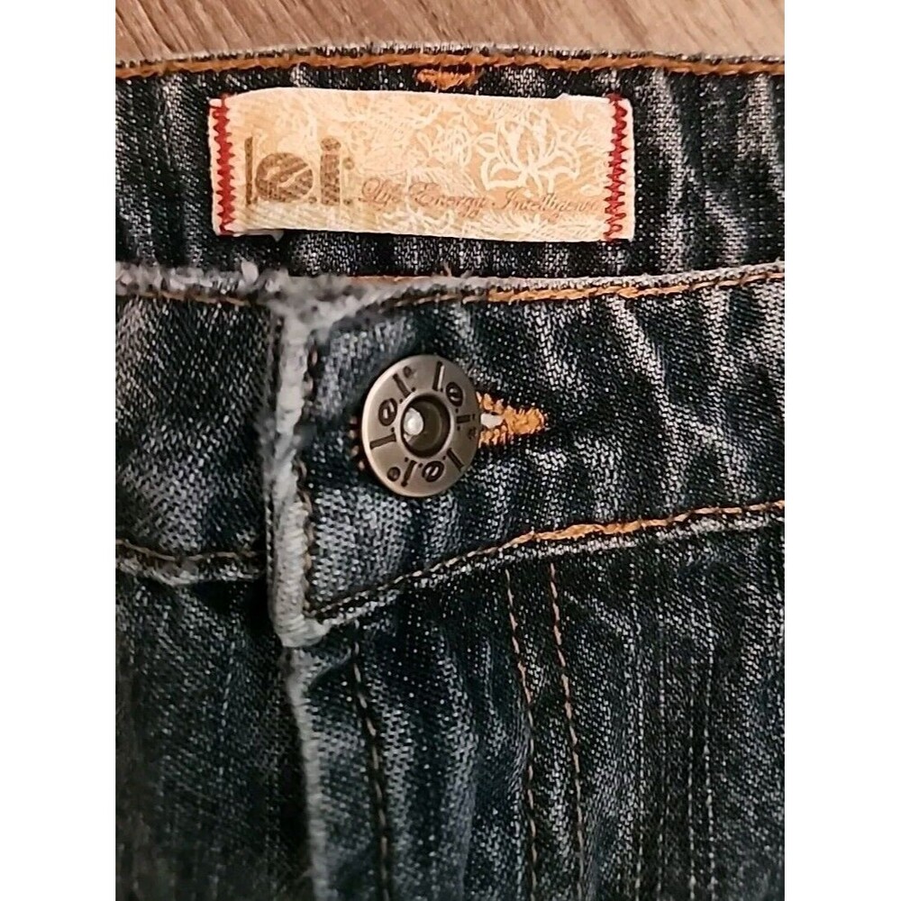 L.e.i. Womens Mini Skirt 16 Floral Hem Daisy Denim Boho Flowers Western Cowgirl - Picture 3 of 7